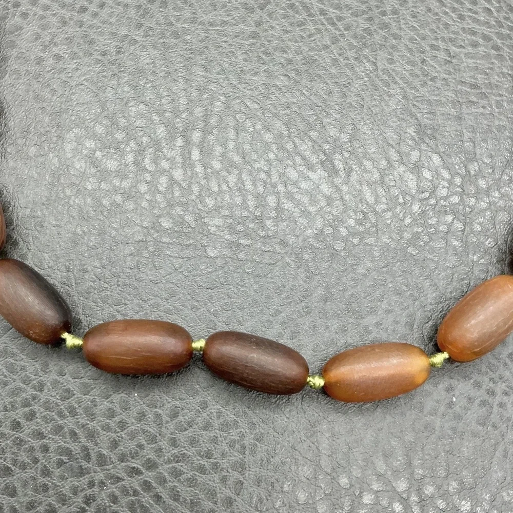 Kenneth Cole New‎ York Necklace Brown Wood Beads Gold Tone Chain Toggle Clasp